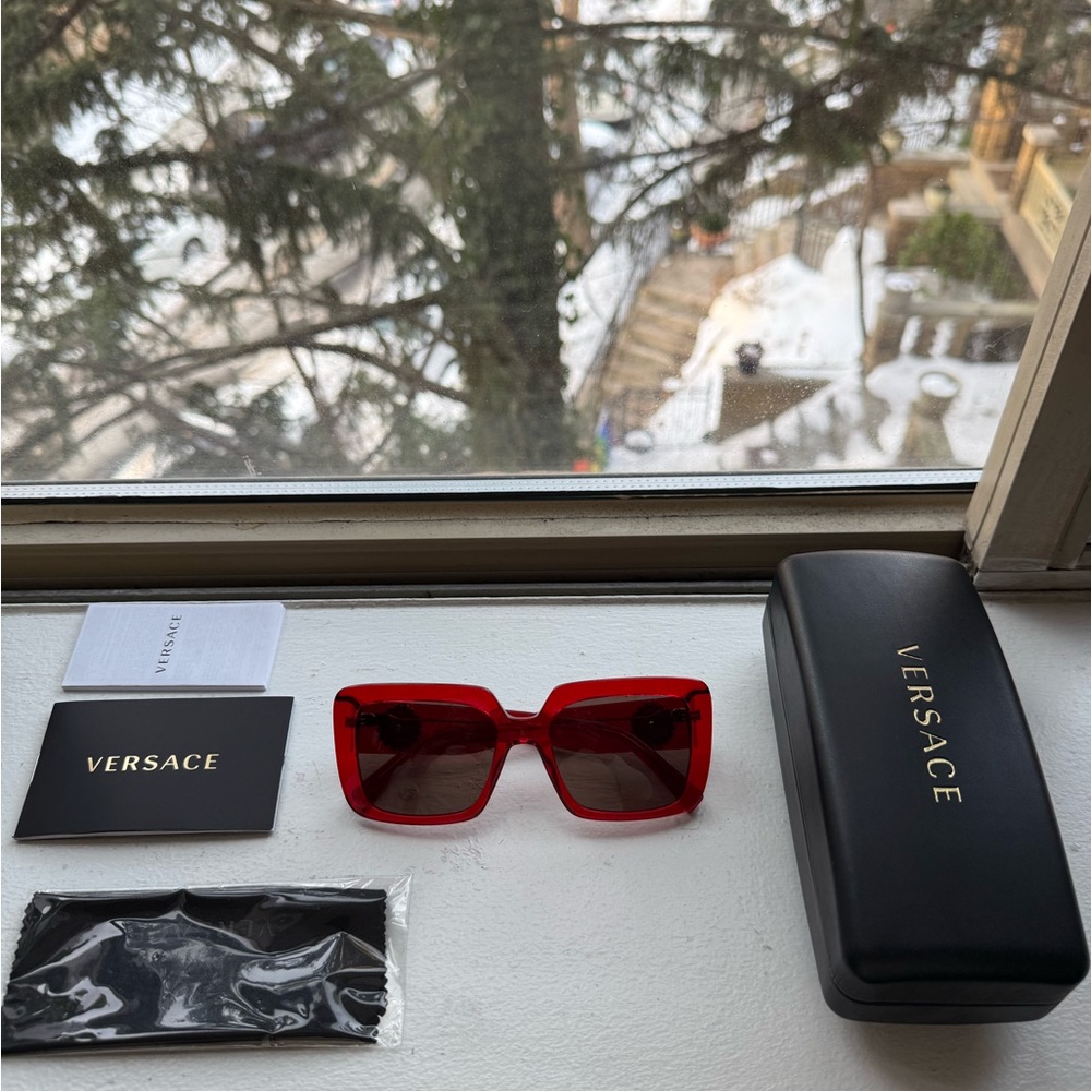 NEW Versace Red Designer Sunglasses - Picture 5 of 8
